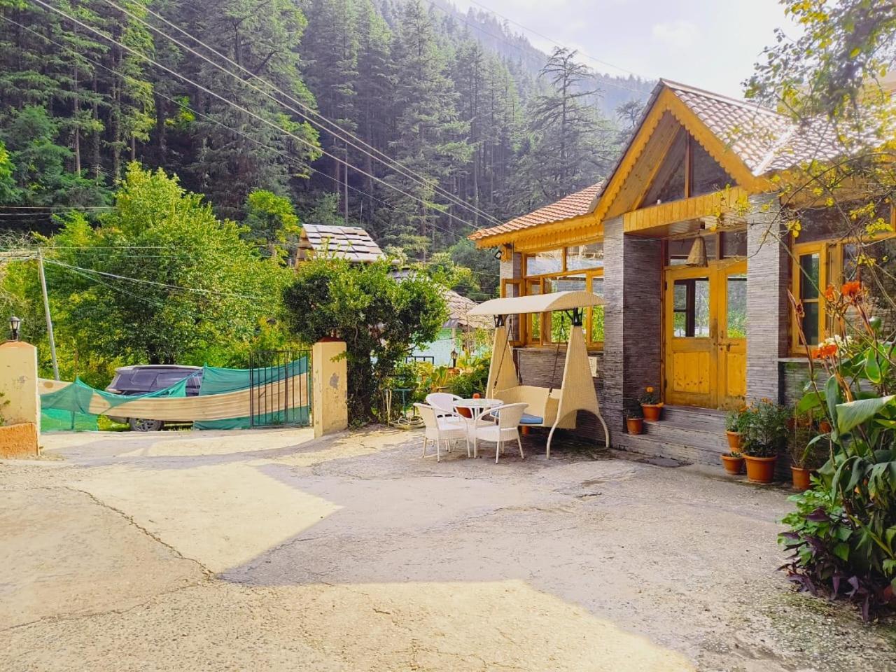 Hotel Purnima Riverside Kasol Exterior photo